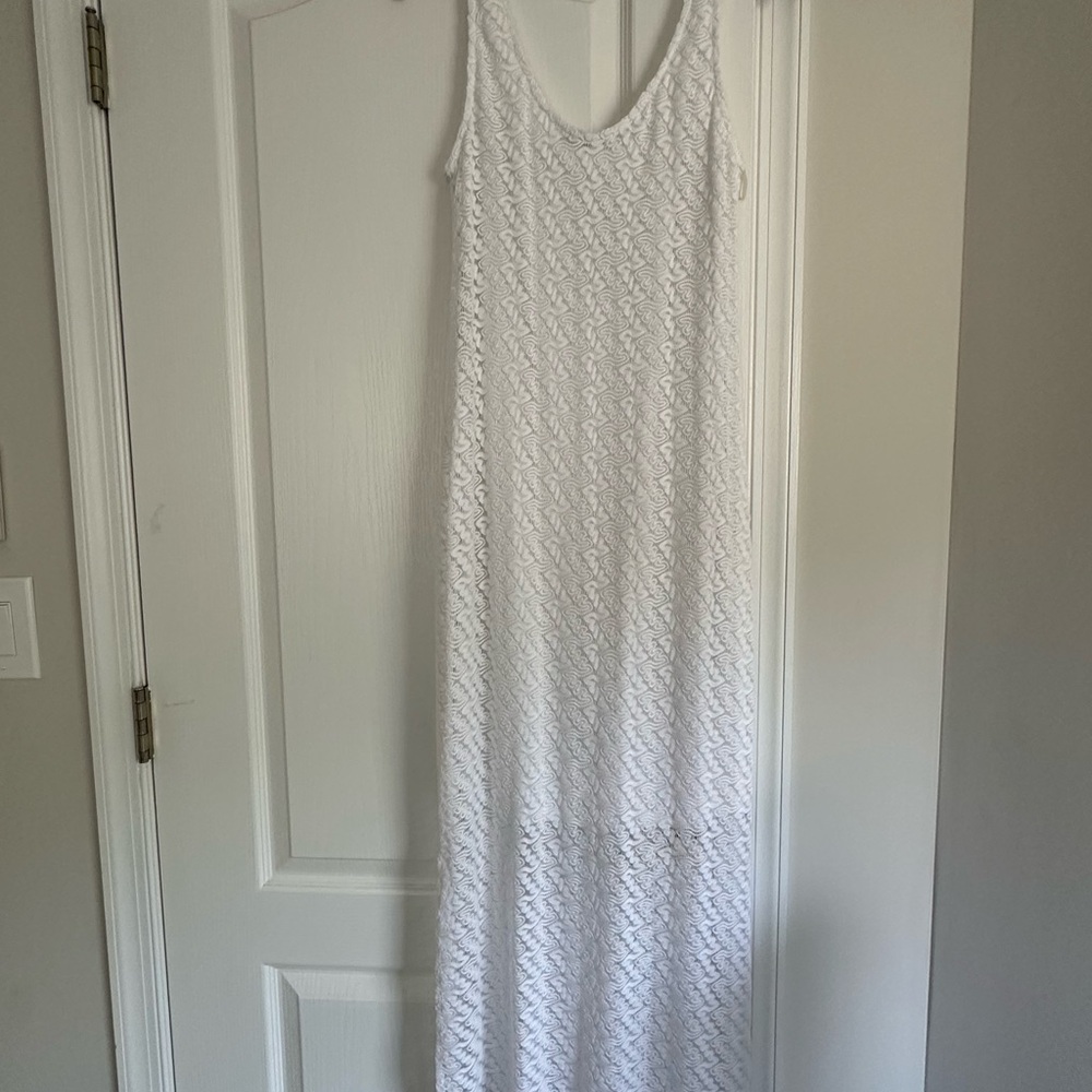 Women’s lace maxi dress